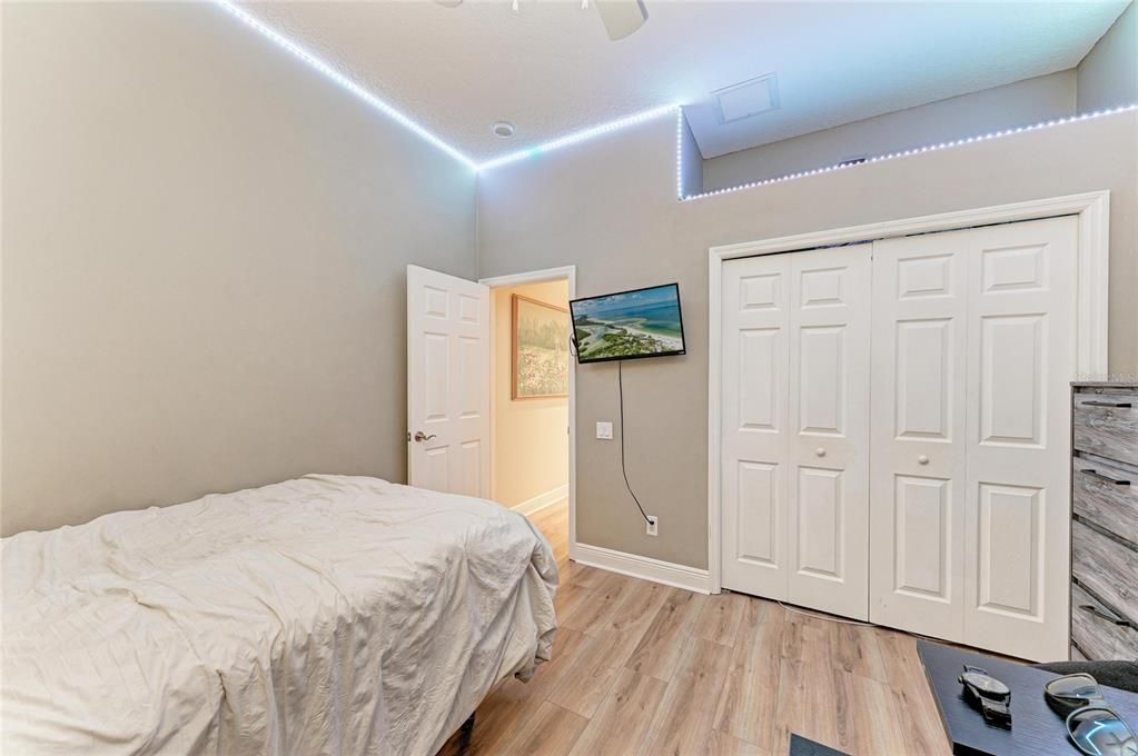 For Sale: $825,000 (5 beds, 3 baths, 2755 Square Feet)