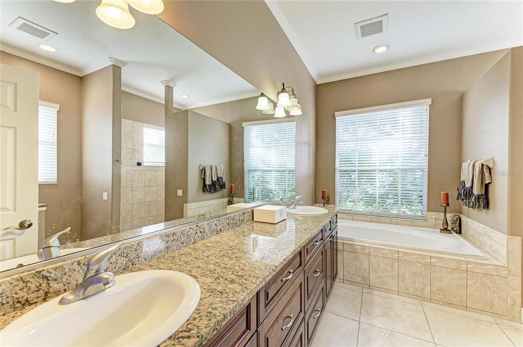 For Sale: $825,000 (5 beds, 3 baths, 2755 Square Feet)