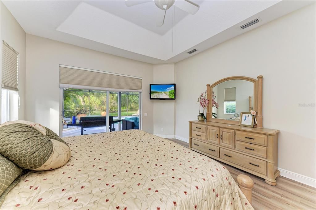 For Sale: $825,000 (5 beds, 3 baths, 2755 Square Feet)