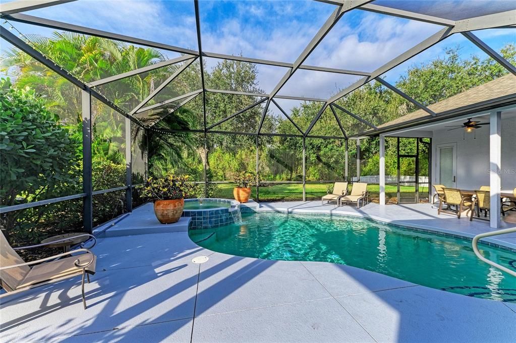 For Sale: $825,000 (5 beds, 3 baths, 2755 Square Feet)