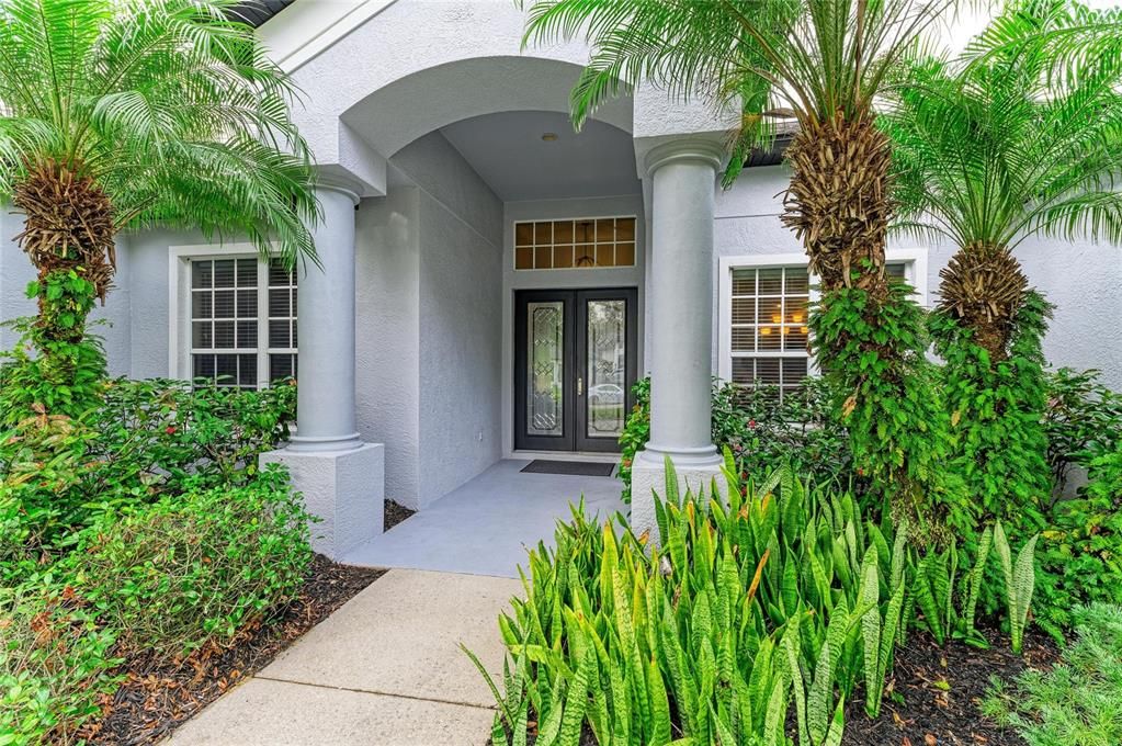 For Sale: $825,000 (5 beds, 3 baths, 2755 Square Feet)