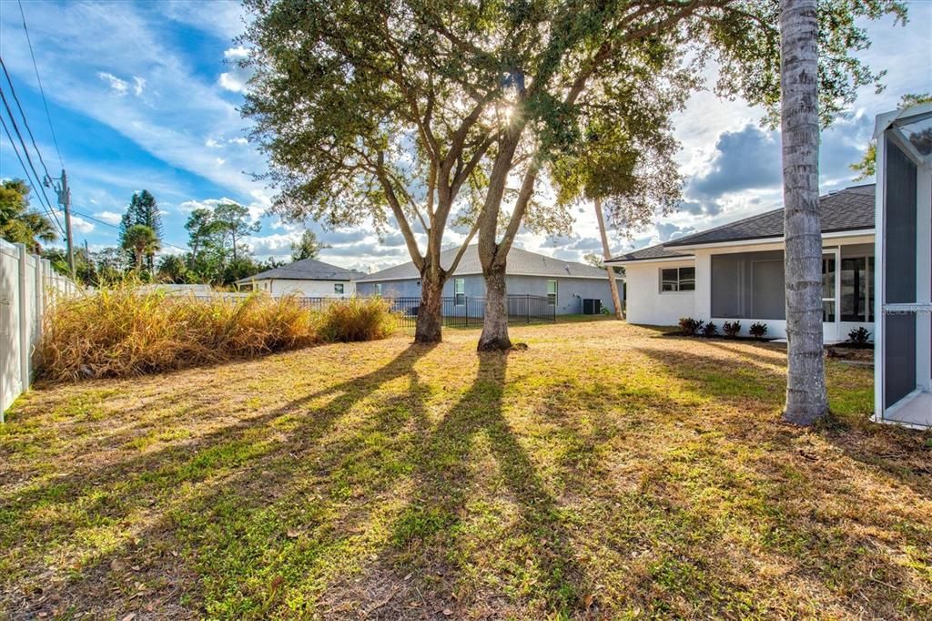 На продажу: $370,000 (3 спален, 2 ванн, 1628 Квадратных фут)