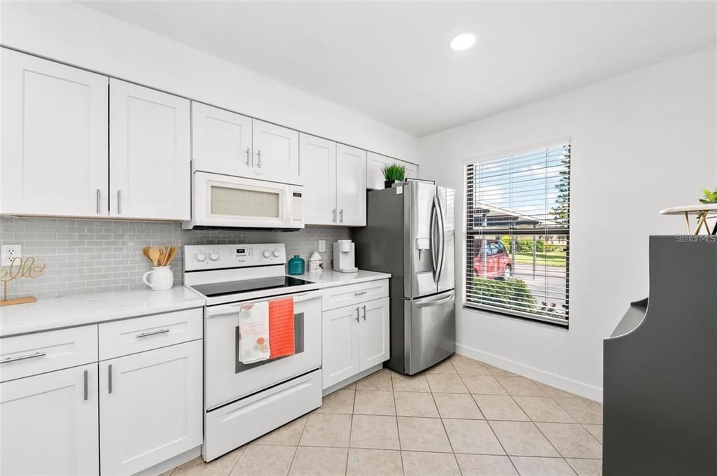 En Venta: $240,000 (2 camas, 2 baños, 1076 Pies cuadrados)