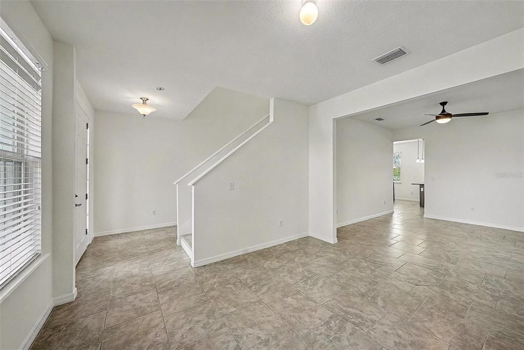 For Sale: $799,999 (4 beds, 2 baths, 2706 Square Feet)