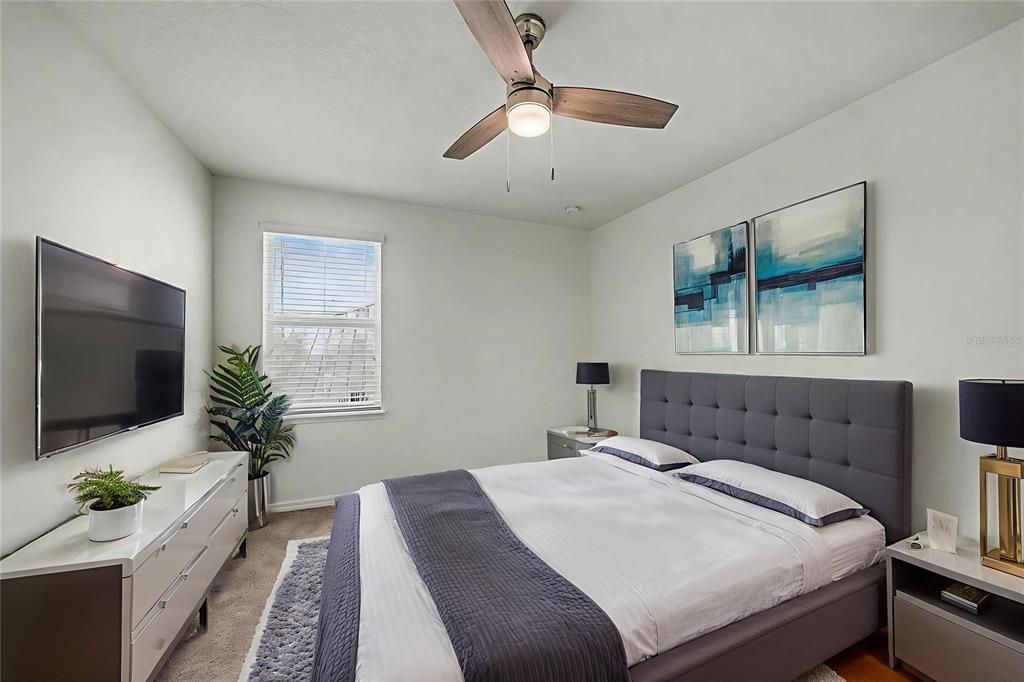 For Sale: $799,999 (4 beds, 2 baths, 2706 Square Feet)