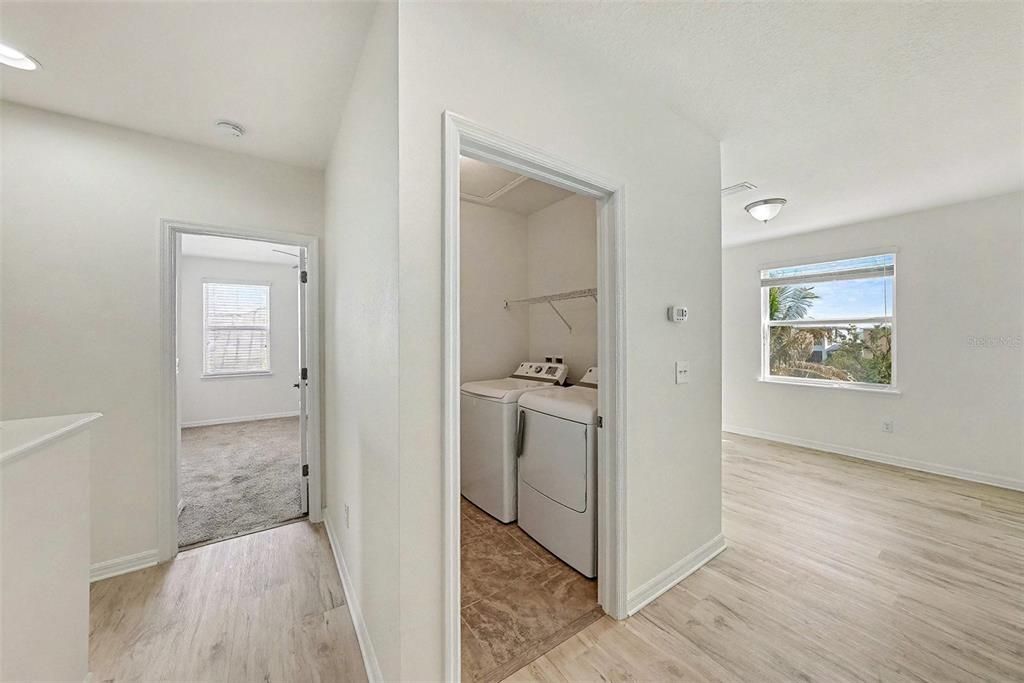 For Sale: $799,999 (4 beds, 2 baths, 2706 Square Feet)