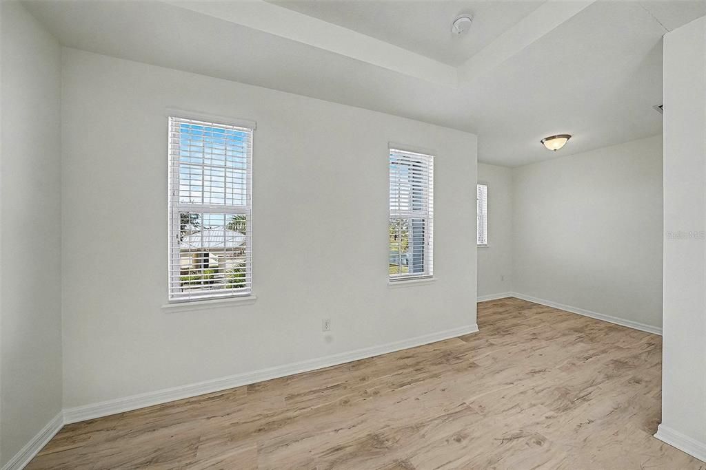 For Sale: $799,999 (4 beds, 2 baths, 2706 Square Feet)