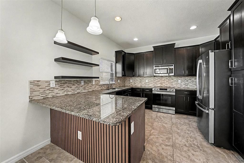 For Sale: $799,999 (4 beds, 2 baths, 2706 Square Feet)