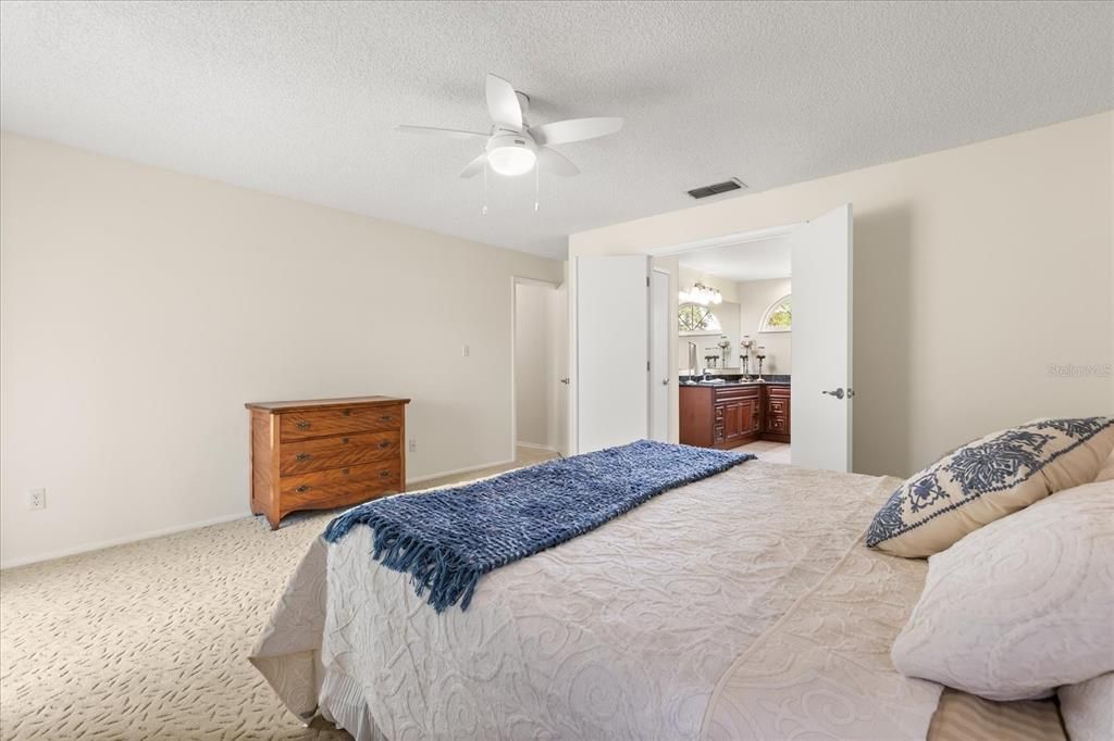 For Sale: $578,900 (4 beds, 2 baths, 2363 Square Feet)