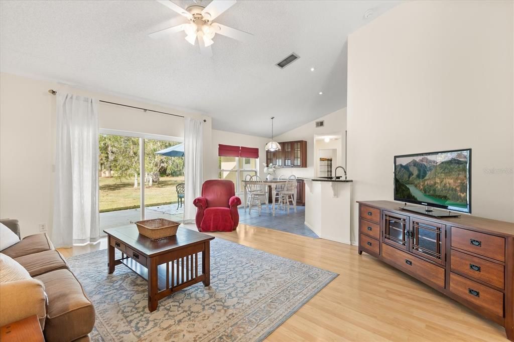 For Sale: $578,900 (4 beds, 2 baths, 2363 Square Feet)