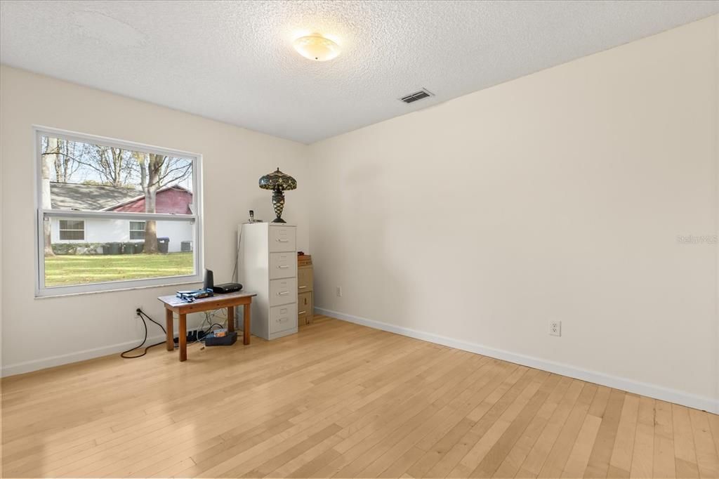 For Sale: $578,900 (4 beds, 2 baths, 2363 Square Feet)