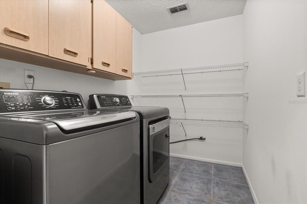 For Sale: $578,900 (4 beds, 2 baths, 2363 Square Feet)