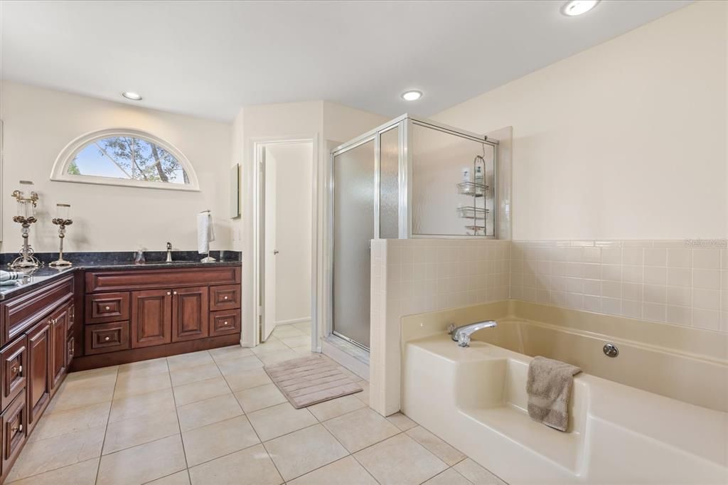 For Sale: $578,900 (4 beds, 2 baths, 2363 Square Feet)