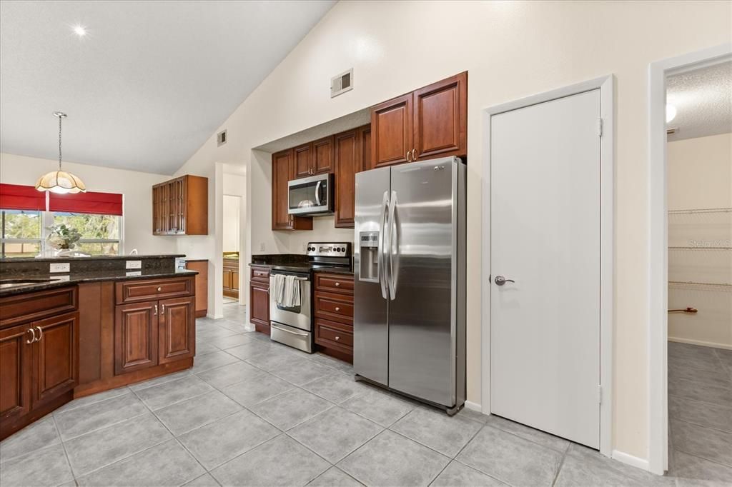 For Sale: $578,900 (4 beds, 2 baths, 2363 Square Feet)