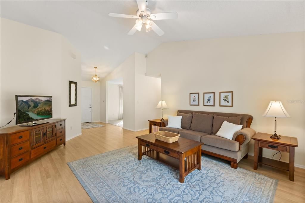 For Sale: $578,900 (4 beds, 2 baths, 2363 Square Feet)