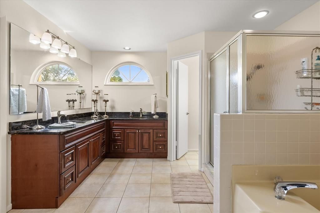 For Sale: $578,900 (4 beds, 2 baths, 2363 Square Feet)