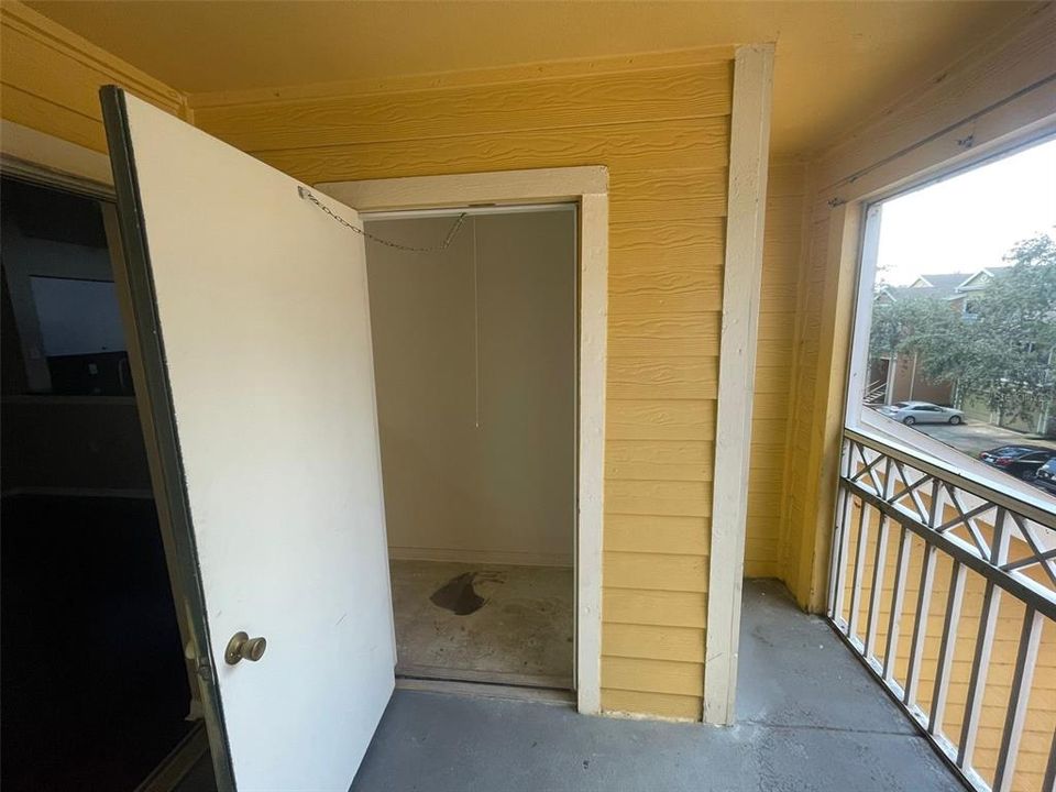 В аренду: $1,350 (1 спален, 1 ванн, 650 Квадратных фут)