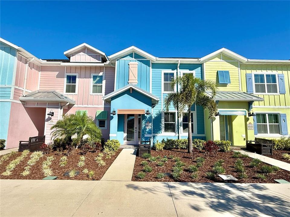 出租: $3,500 (3 贝兹, 3 浴室, 1545 平方英尺)