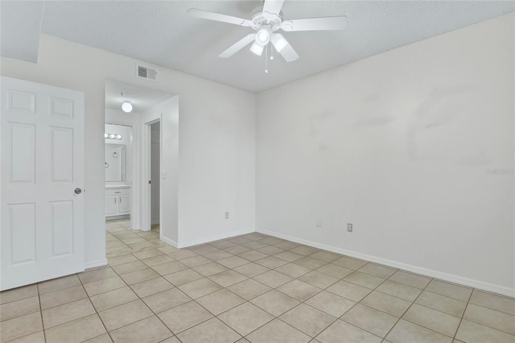 待售: $225,000 (3 贝兹, 2 浴室, 1267 平方英尺)