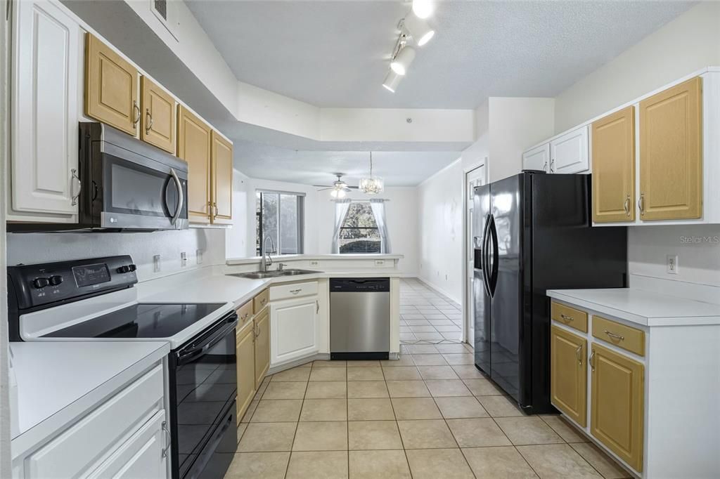 待售: $225,000 (3 贝兹, 2 浴室, 1267 平方英尺)