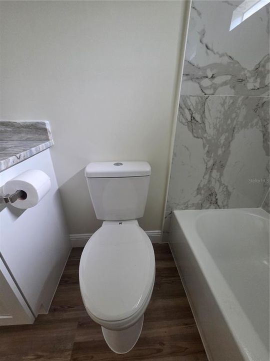 待售: $220,000 (3 贝兹, 2 浴室, 1104 平方英尺)