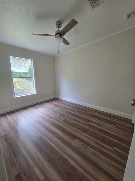 待售: $220,000 (3 贝兹, 2 浴室, 1104 平方英尺)