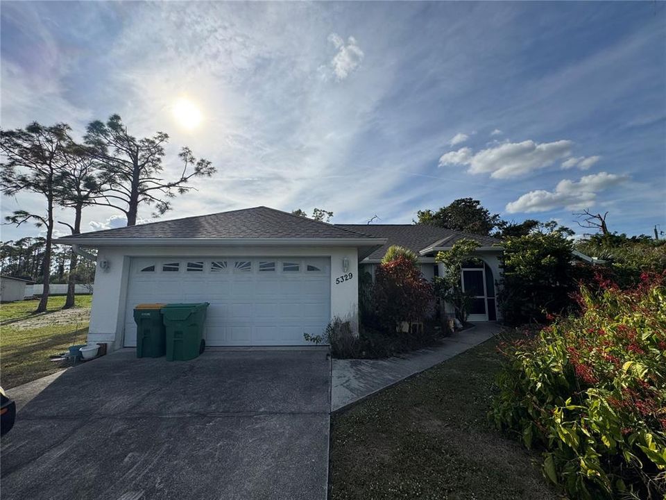 Active With Contract: $125,000 (3 beds, 2 baths, 1539 Square Feet)