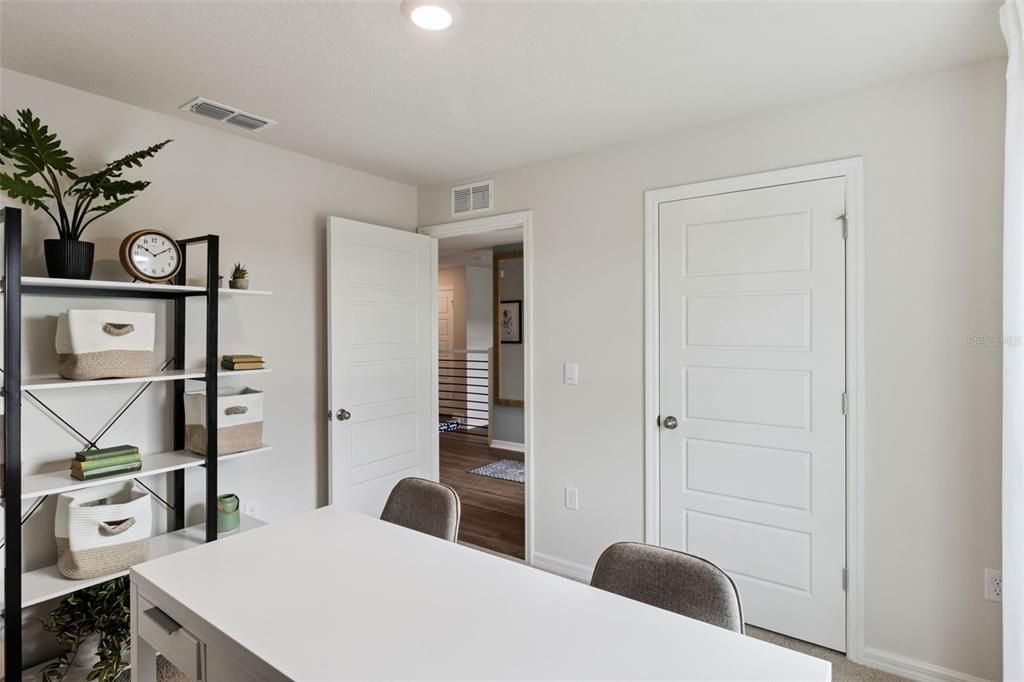 For Sale: $288,990 (3 beds, 2 baths, 1328 Square Feet)