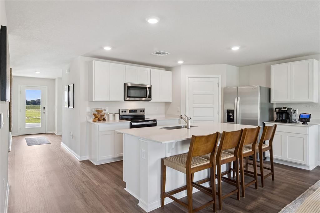 For Sale: $288,990 (3 beds, 2 baths, 1328 Square Feet)