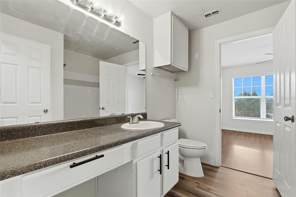 出租: $1,500 (2 贝兹, 2 浴室, 1062 平方英尺)