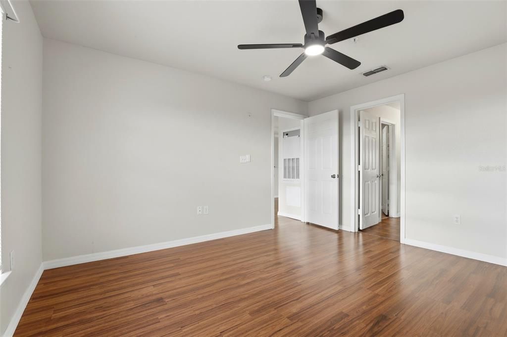 出租: $1,500 (2 贝兹, 2 浴室, 1062 平方英尺)