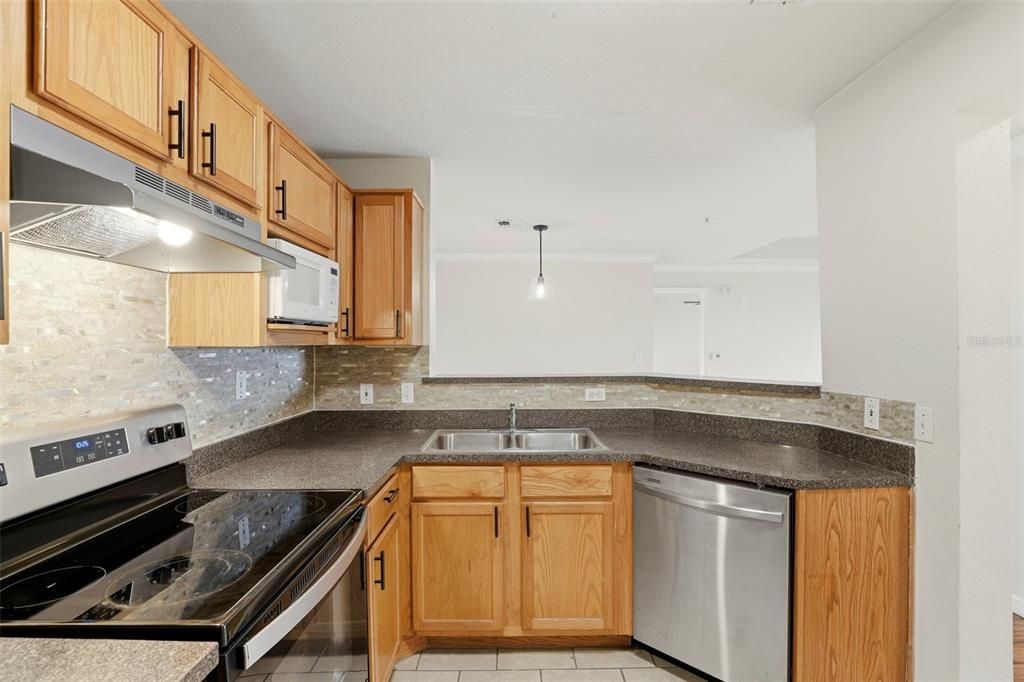 出租: $1,500 (2 贝兹, 2 浴室, 1062 平方英尺)