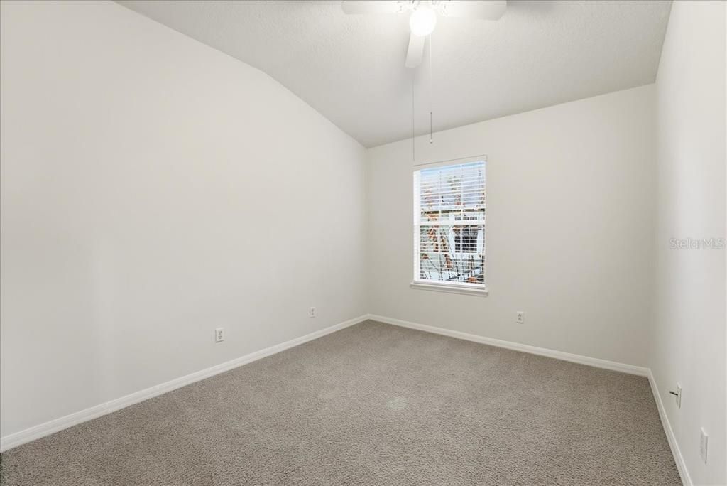 For Rent: $1,995 (3 beds, 2 baths, 1998 Square Feet)