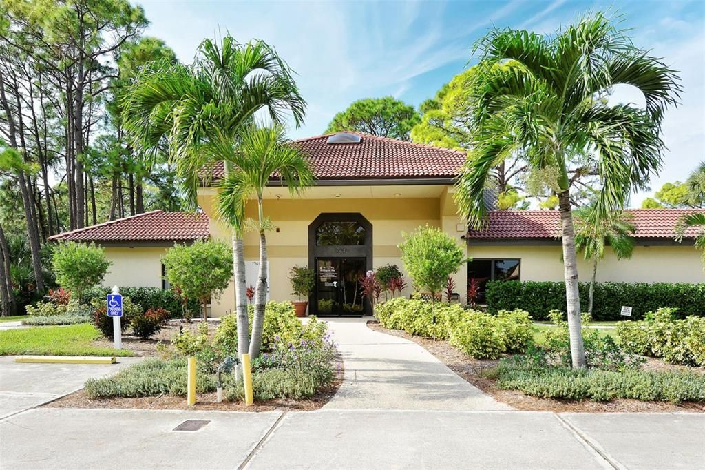 For Rent: $2,500 (2 beds, 2 baths, 1353 Square Feet)