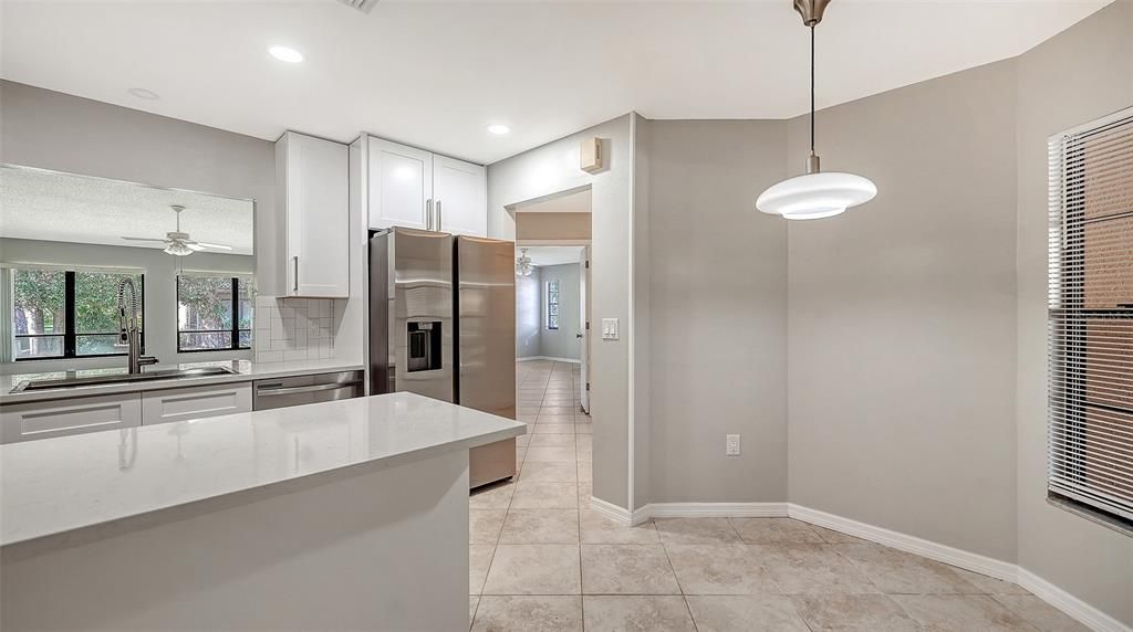 For Rent: $2,500 (2 beds, 2 baths, 1353 Square Feet)