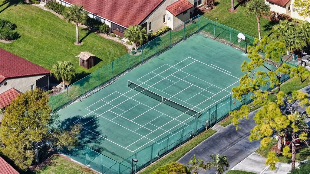 For Rent: $2,500 (2 beds, 2 baths, 1353 Square Feet)