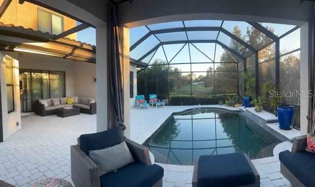 En Venta: $999,999 (4 camas, 3 baños, 2807 Pies cuadrados)