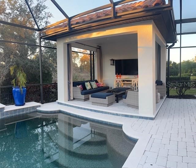 En Venta: $999,999 (4 camas, 3 baños, 2807 Pies cuadrados)