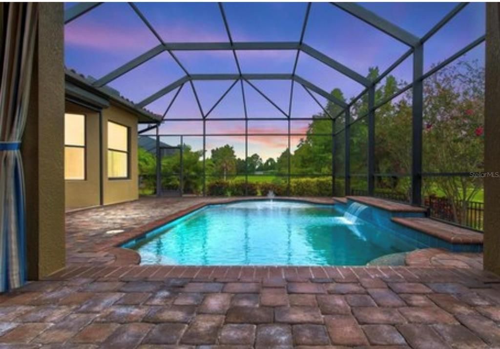 En Venta: $999,999 (4 camas, 3 baños, 2807 Pies cuadrados)