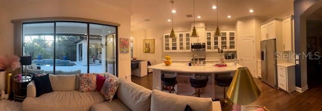 En Venta: $999,999 (4 camas, 3 baños, 2807 Pies cuadrados)