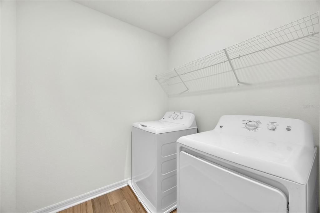 В аренду: $3,200 (4 спален, 2 ванн, 1707 Квадратных фут)