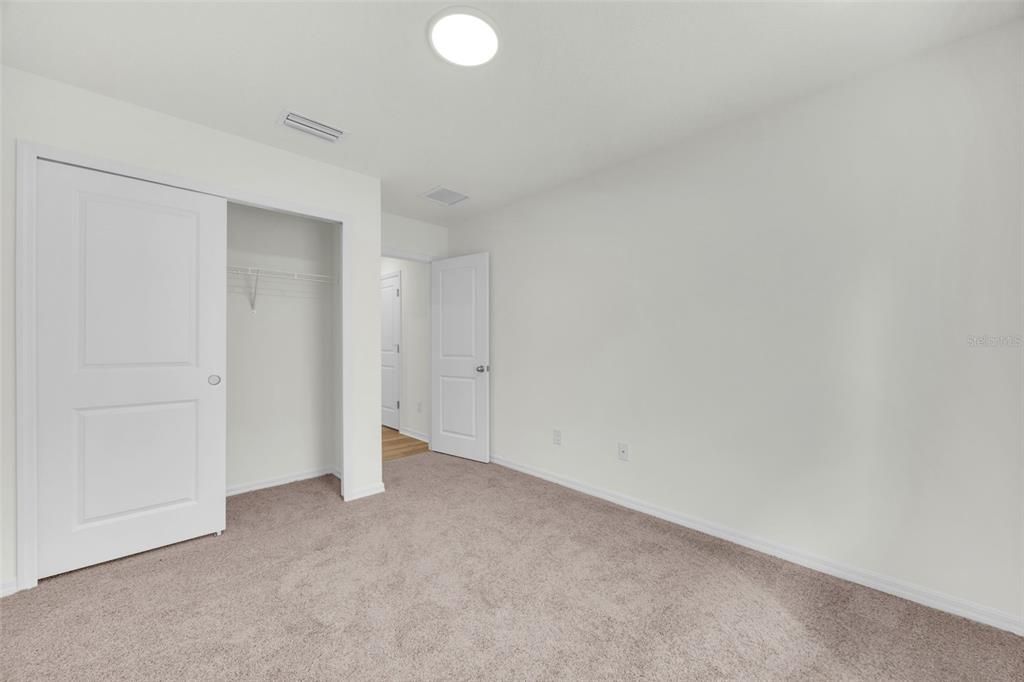 В аренду: $3,200 (4 спален, 2 ванн, 1707 Квадратных фут)