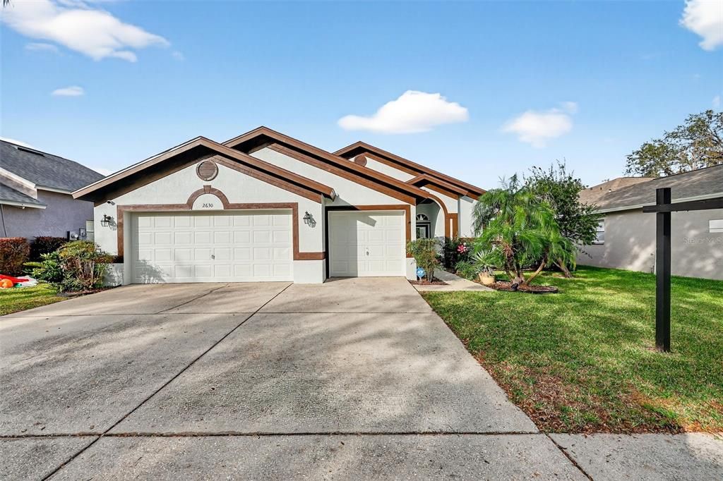 待售: $480,000 (4 贝兹, 3 浴室, 2214 平方英尺)