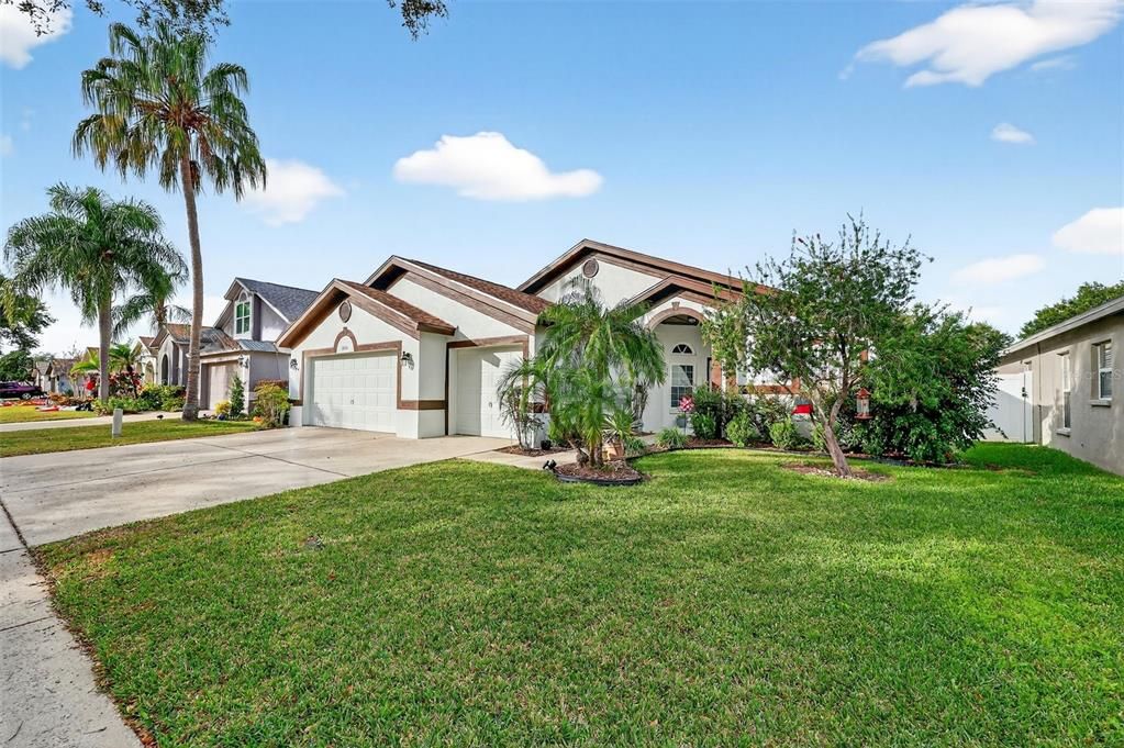 待售: $480,000 (4 贝兹, 3 浴室, 2214 平方英尺)