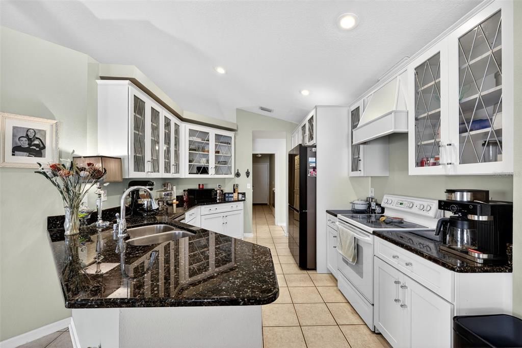 待售: $480,000 (4 贝兹, 3 浴室, 2214 平方英尺)