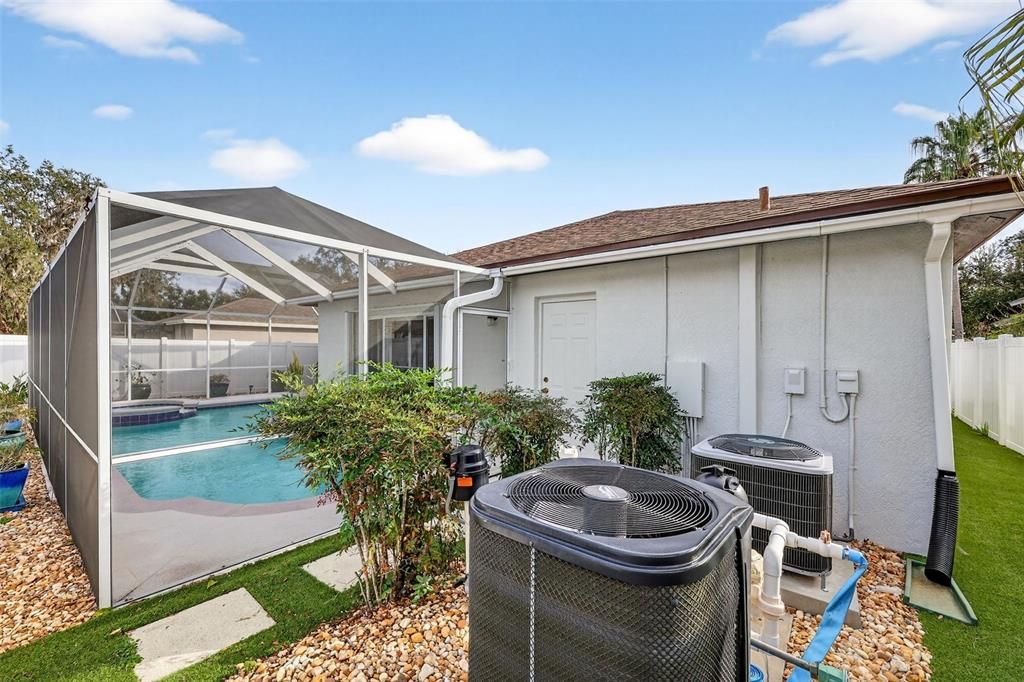 待售: $480,000 (4 贝兹, 3 浴室, 2214 平方英尺)