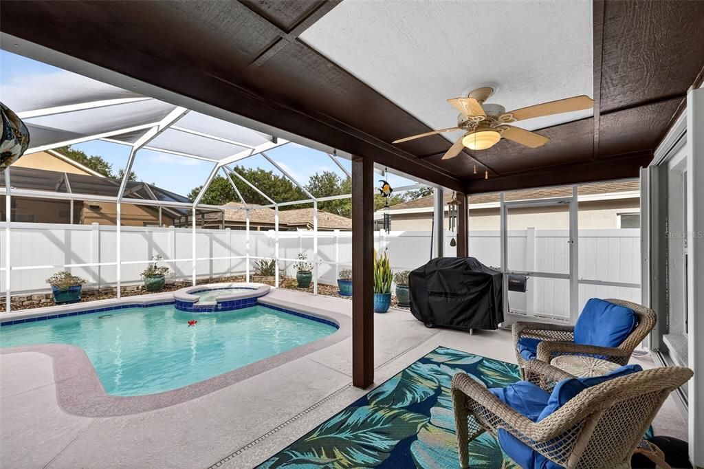 待售: $480,000 (4 贝兹, 3 浴室, 2214 平方英尺)