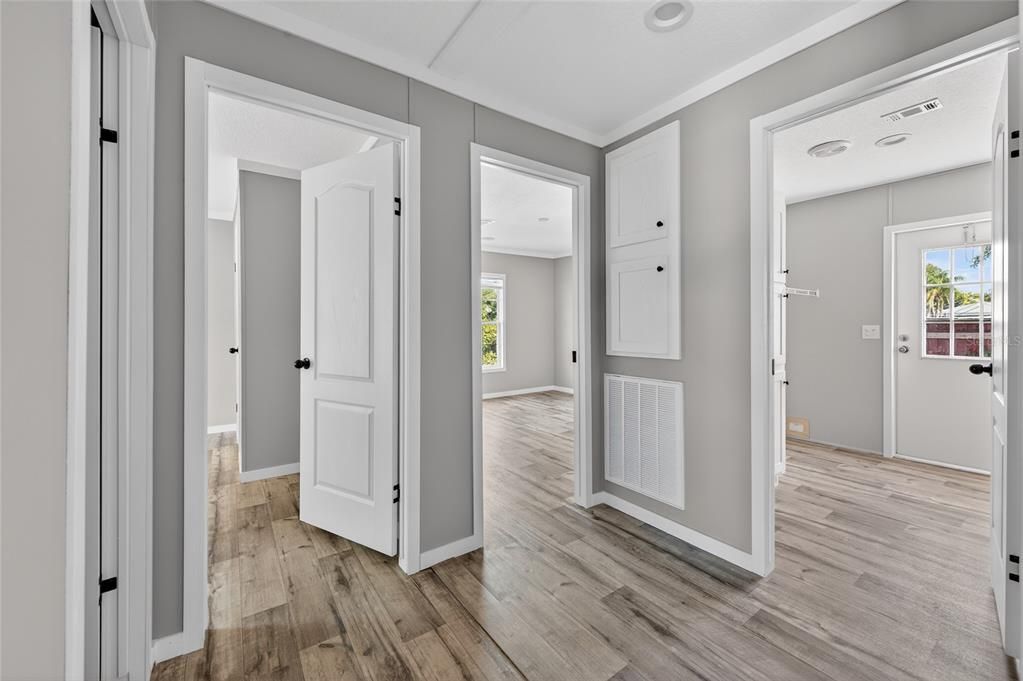 待售: $275,000 (3 贝兹, 2 浴室, 1369 平方英尺)