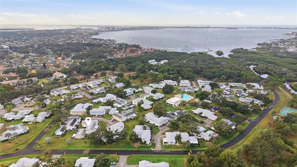 For Sale: $220,000 (2 beds, 2 baths, 1180 Square Feet)