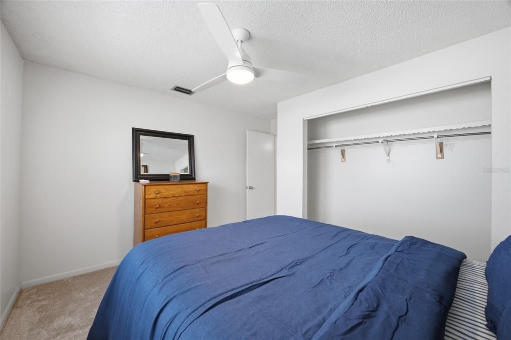 For Sale: $220,000 (2 beds, 2 baths, 1180 Square Feet)